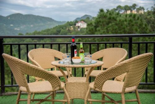 Dharampur Apartment | Kasauli Trails and tracks