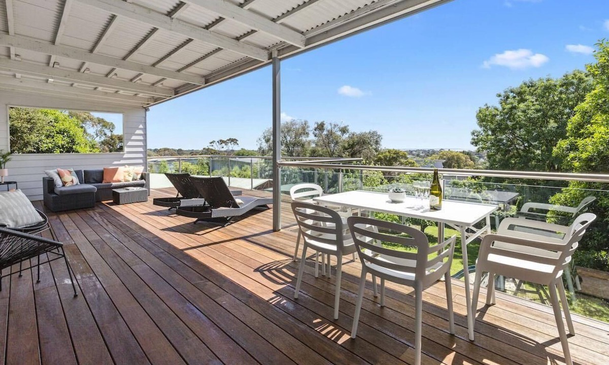 McCrae House | Kasih - Ocean Views - Love Actually.and we love it.