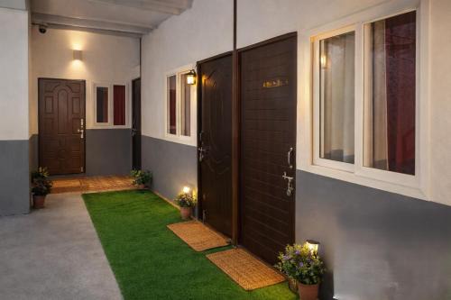 The Mall Road House | Kaushik Home Stays