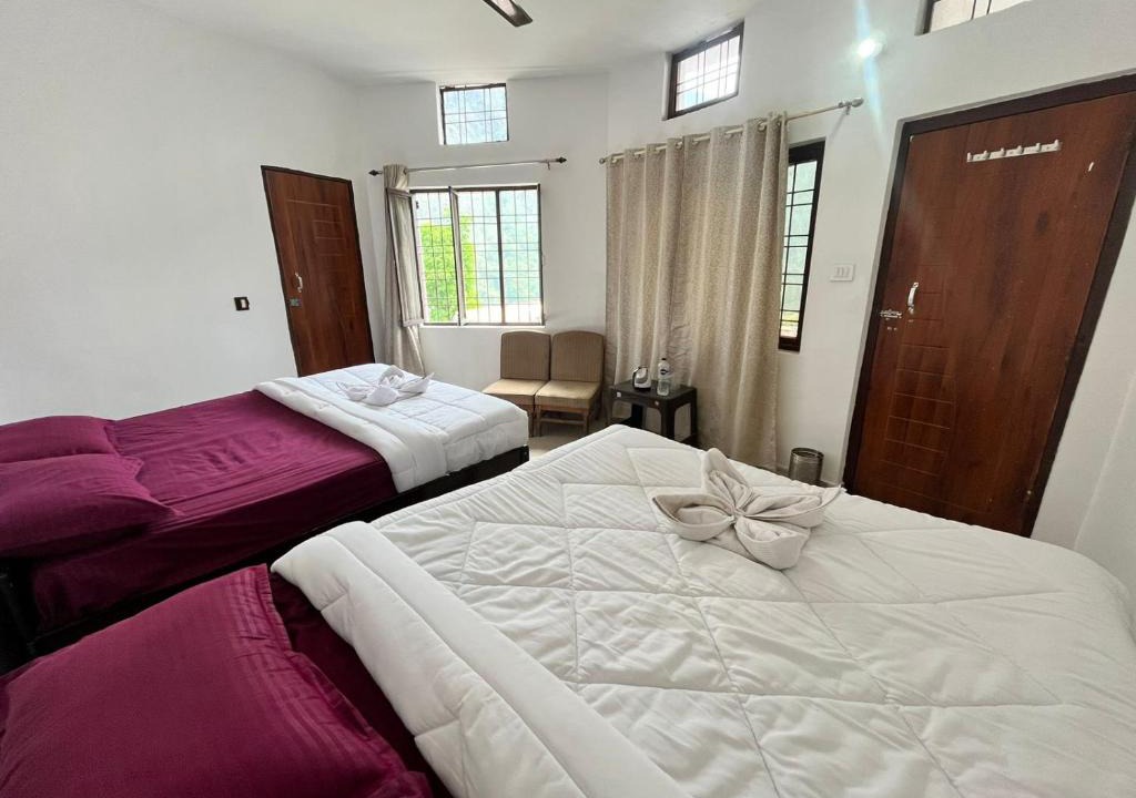 Sitapur Hotel | Kedar Mount View