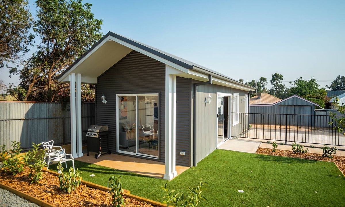 Parkes Villa | Kirsten Accommodation Parkes