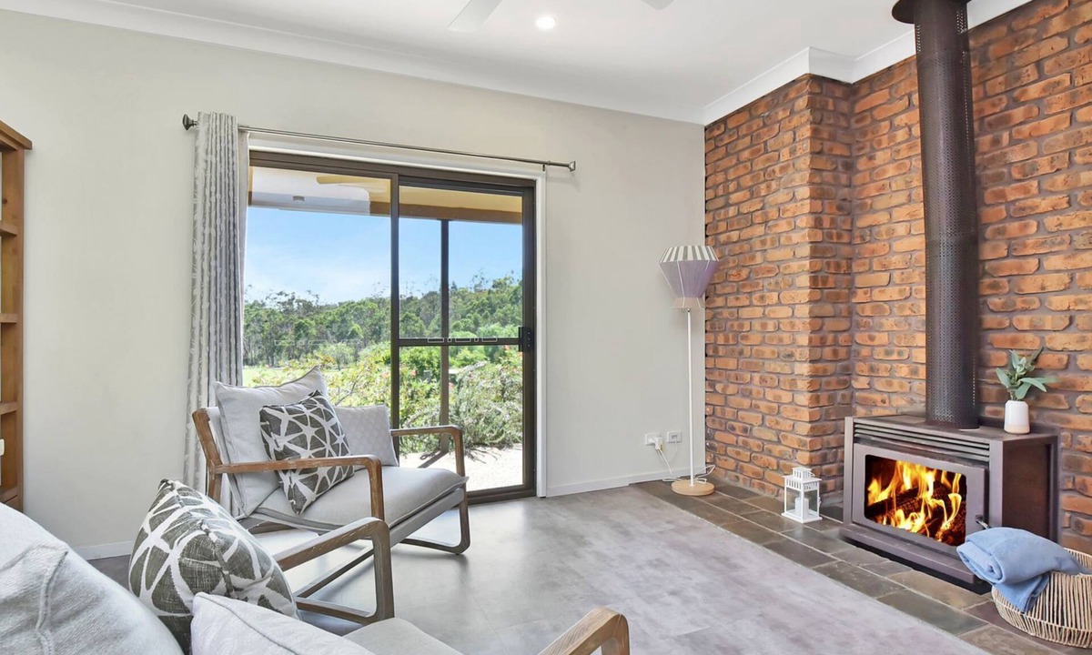 North Rothbury House | Kookaburra Range escape