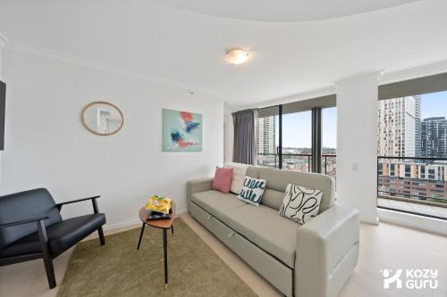 Haymarket Apartment | KozyGuru | Sydney CBD | Modern 2-Bedroom Apt