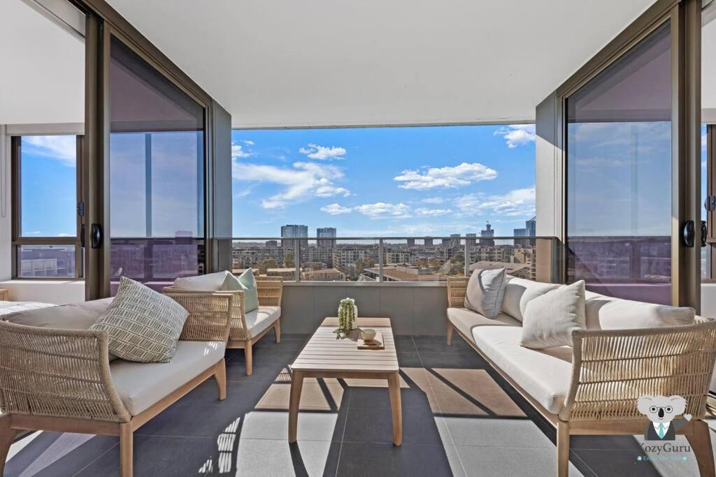 Wentworth Point Apartment | KozyGuru | Wentworth Point | 2B