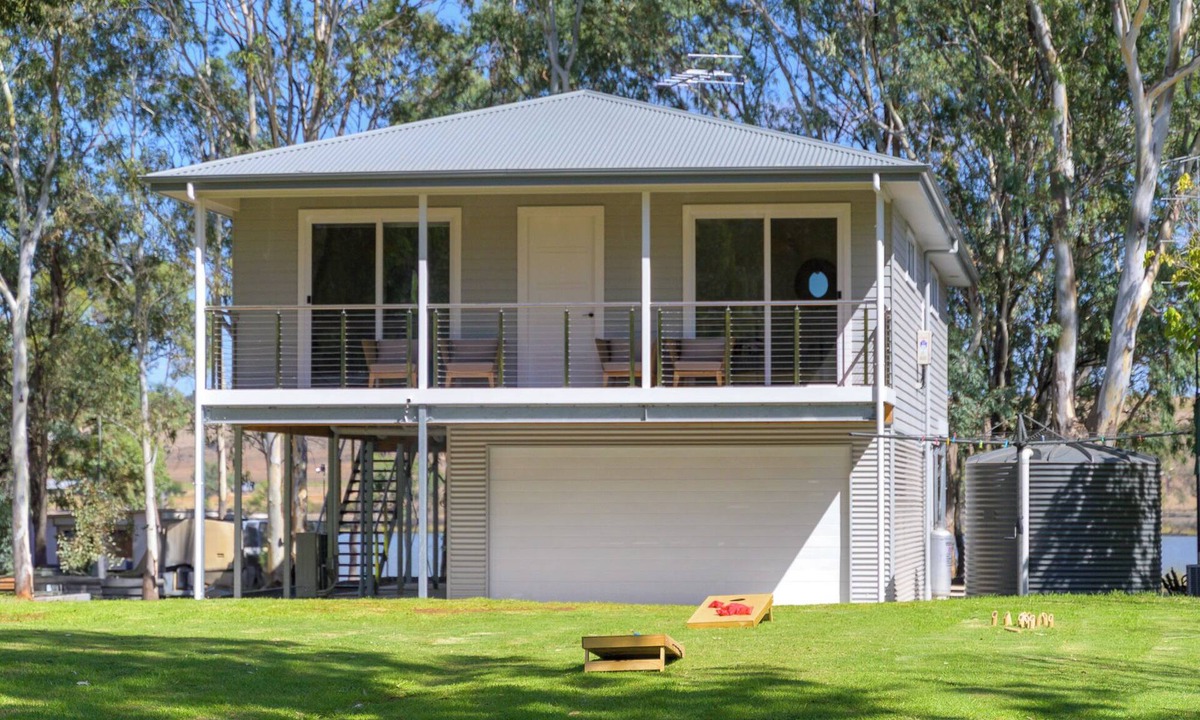 Walker Flat House | 'Laguna Haus'