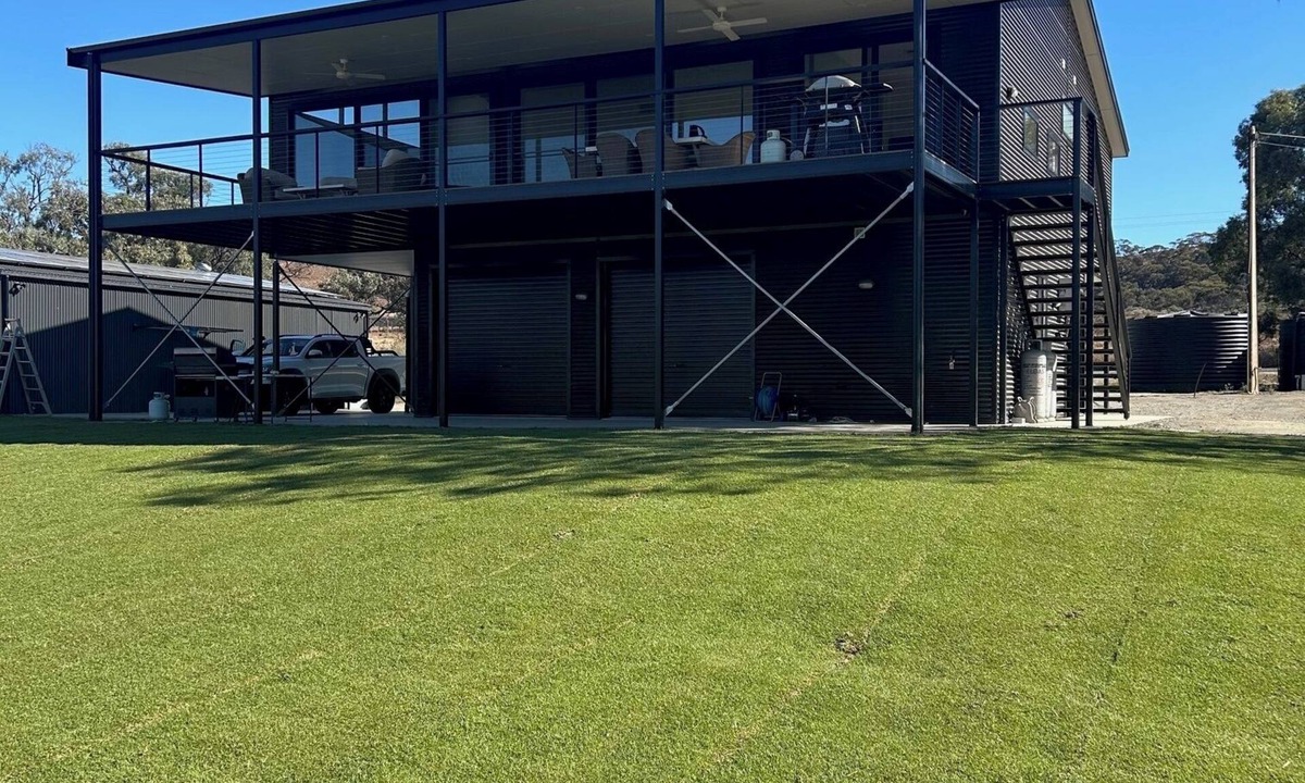 Walker Flat House | Large home on the water with boat ramp and jetty