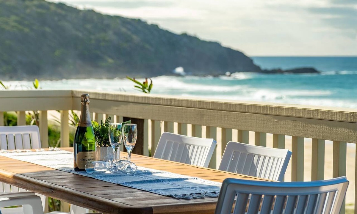 Blueys Beach Apartment | Lawsons at Blueys - Pacific Palms Holidays