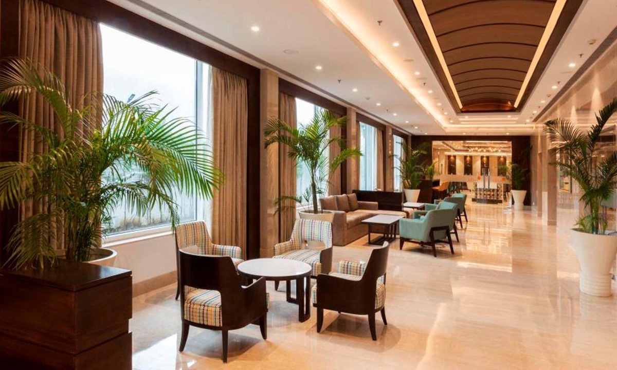 Lucknow Hotel | Lemon Tree Hotel Lucknow