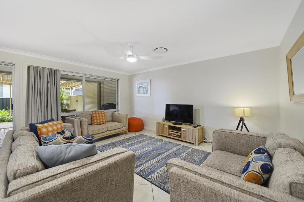 Emerald Beach Apartment | Little Emerald