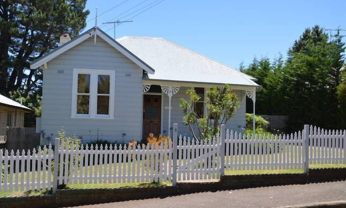 Katoomba House | Lovely, Spacious Cottage Just a 5 min Walk to Town