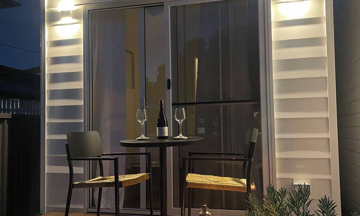 Coorparoo House | Luxe Tiny home close to Brisbane CBD with pool/free parking