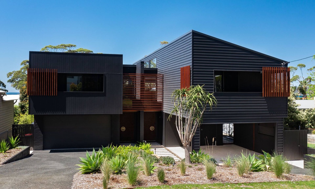 Hyams Beach House | Luxury Beach House - Stay 2 nights and get 1 night FREE T & C's apply