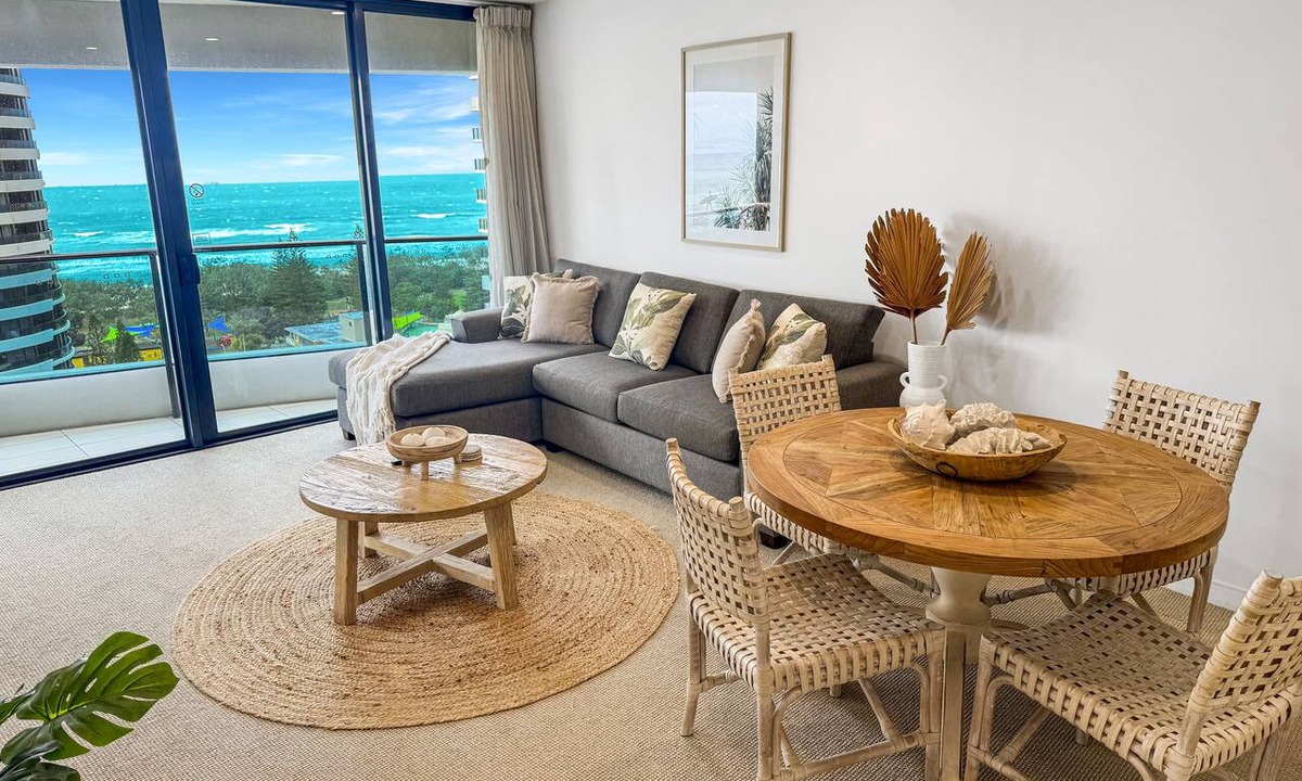 Broadbeach Apartment | Luxury Oracle Tower 2 Ocean Views 2BR Lvl 15