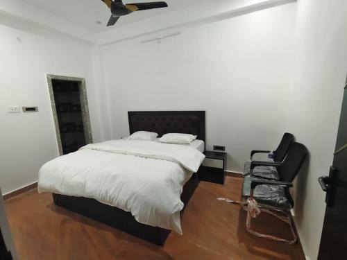 Faizabad House | Ma SAVITRI PALACE