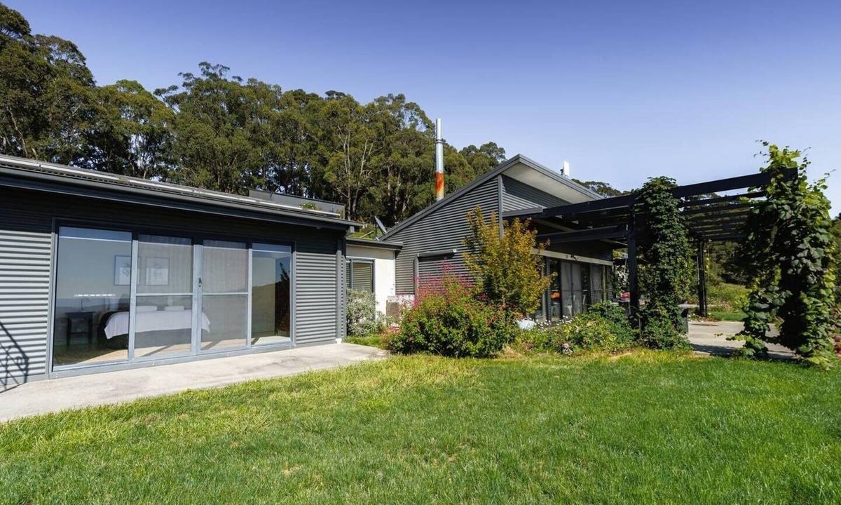 Hampton House | Maggie’s Retreat - A Peaceful Country Escape
