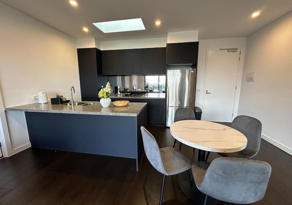 Blackburn Apartment | Magnificent Apartment with Views and Pool