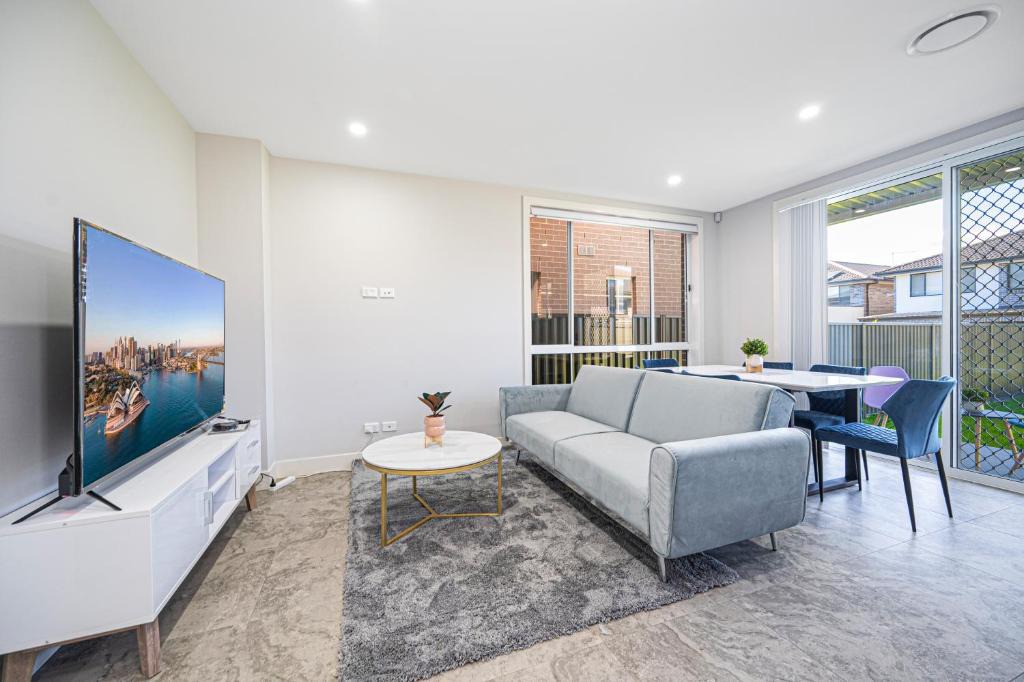 Marsden Park House | Marsden Park 2 level warm house near Parks