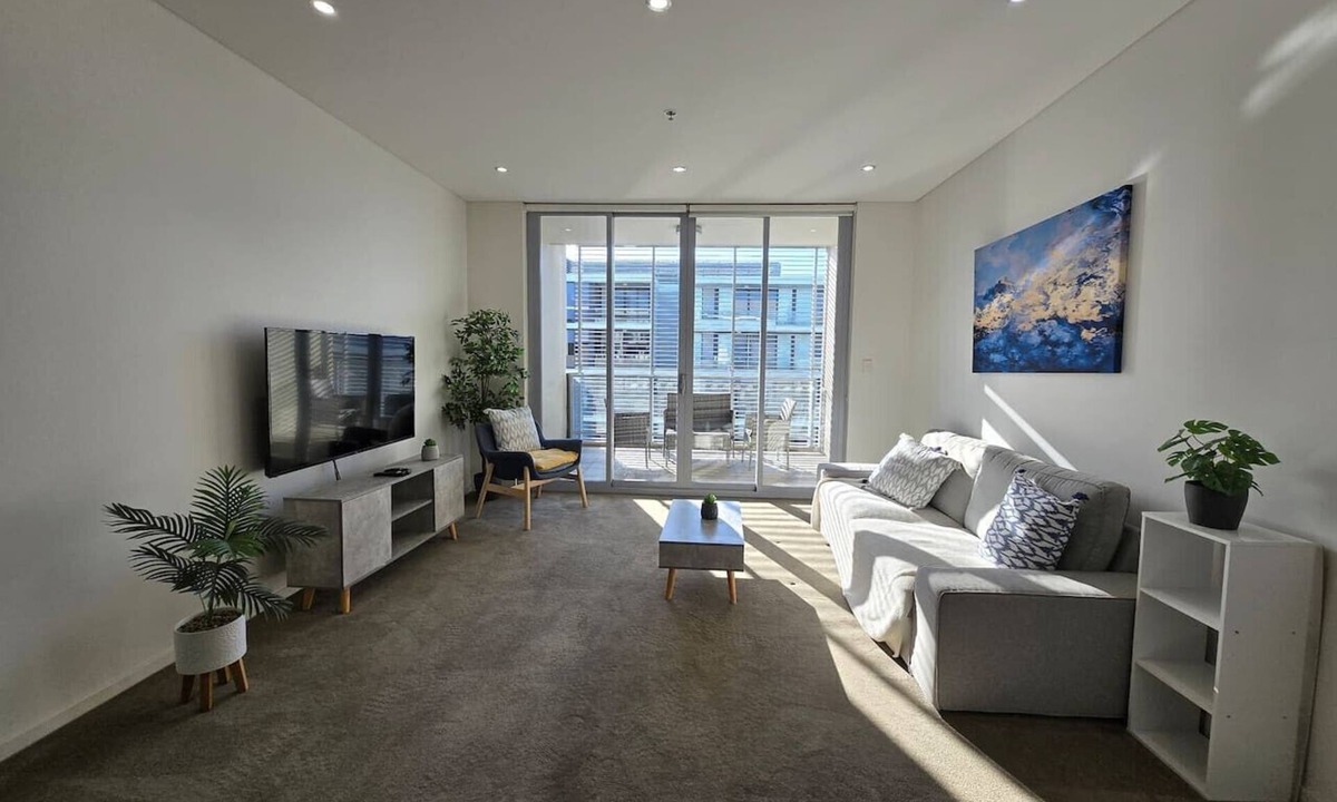 Mascot Apartment | Mascot 2 bedrooms Close to station easy 2 anywhere