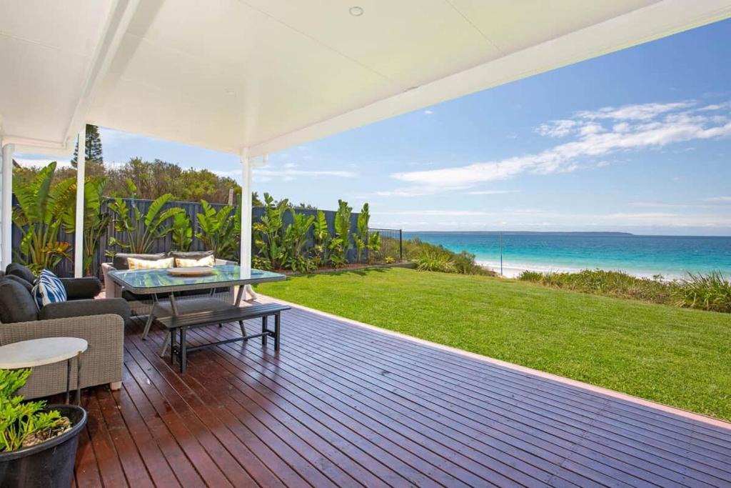 Callala Beach House | Matilda's Beachfront *winter w/end 3pm checkout*