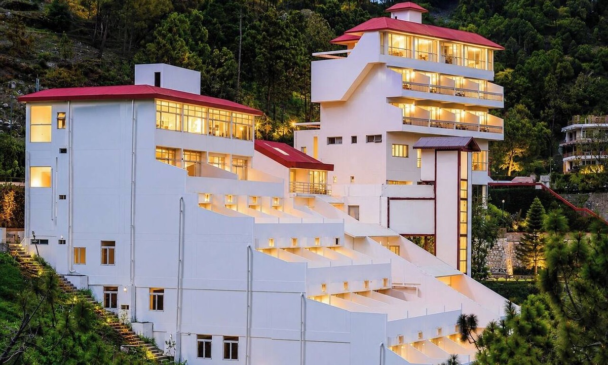 Kumarhatti Resort | Misty Meadows Resort