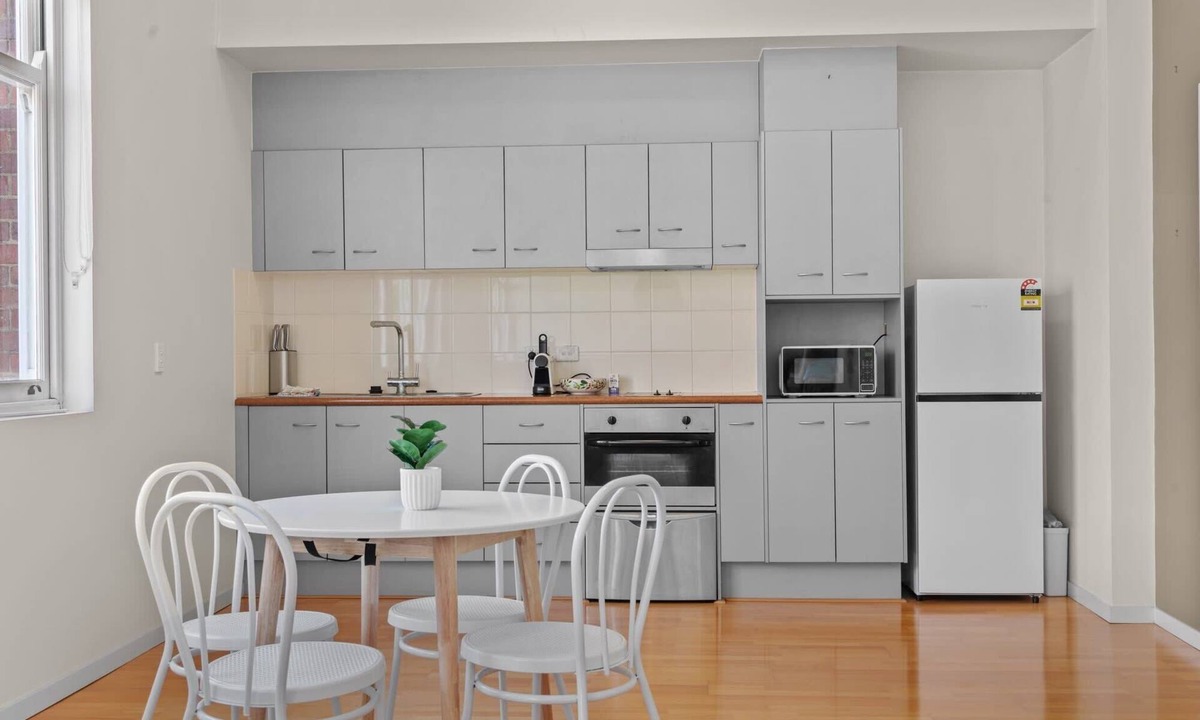 Spring Hill Apartment | Modern 1-Bed Apartment in Spring Hill