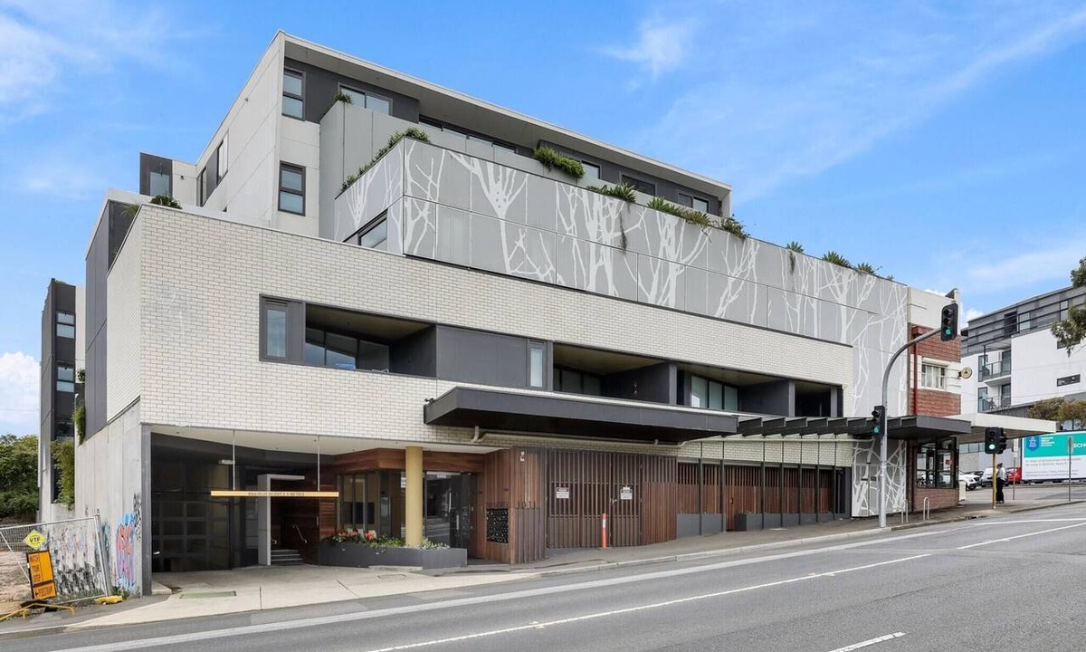Ivanhoe Apartment | Modern 2-Bed Ivanhoe unit with Parking