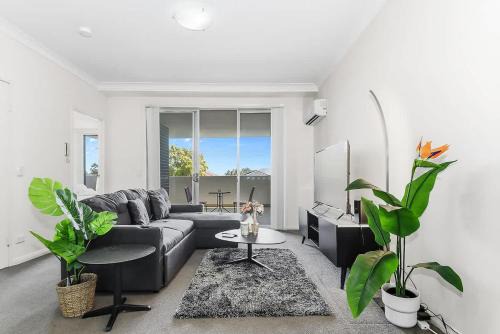 Westmead Apartment | Modern 2BR Apartment in Prime Westmead Location