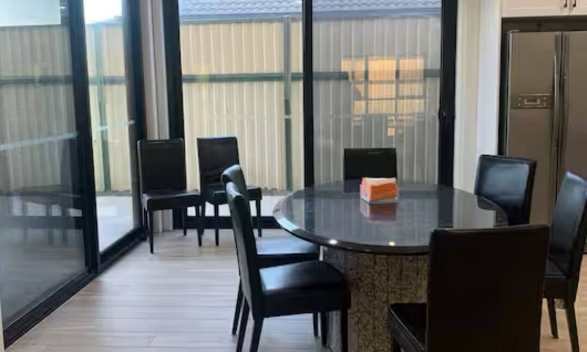 Springvale House | Modern comfortable shared house