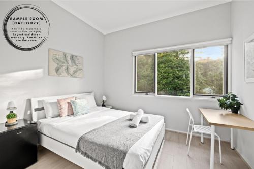 Lindfield House | Modern Private Double Room - Centrally Located - Shared Bathroom