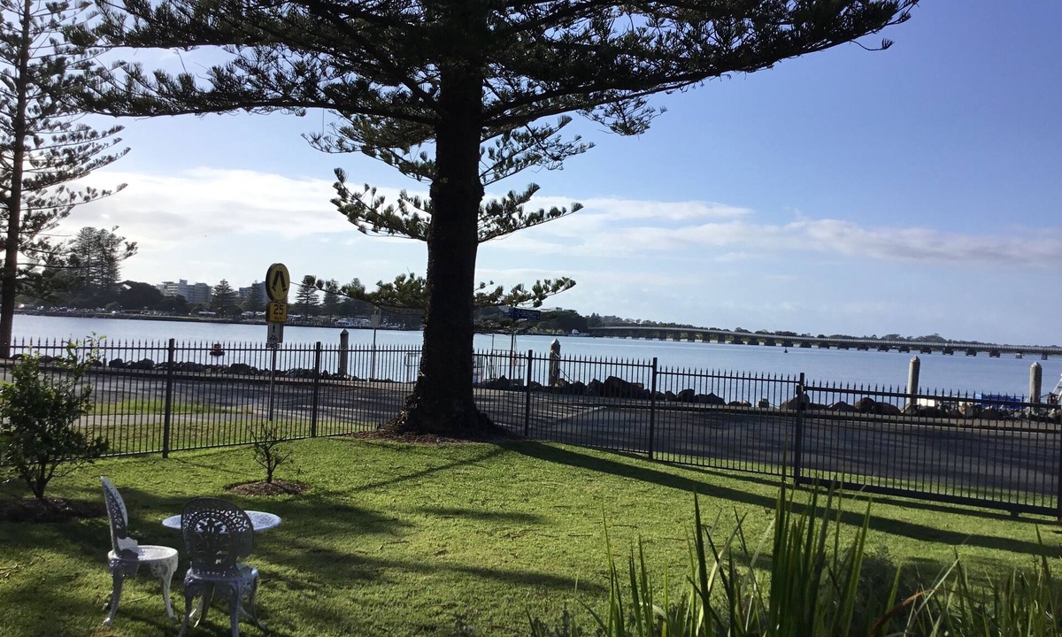 Tuncurry Apartment | “Mona’s On Rockpool” - Waterfront heaven