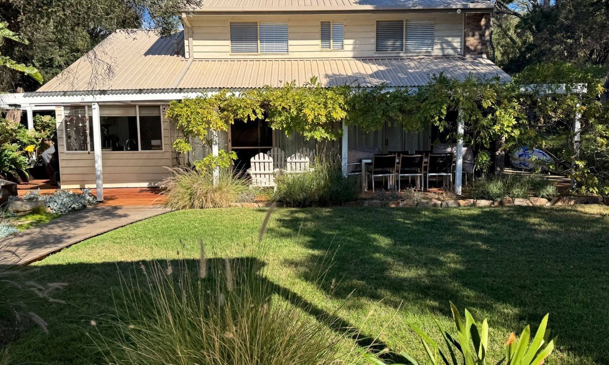 Rye House | MOONAH SANDS - RYE.