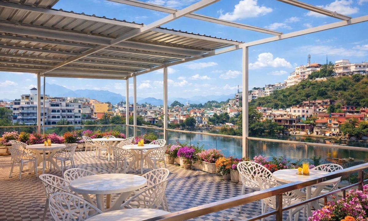 Lake Swaroop Sagar Hotel | Moti Mahal Lakeview Pichola Hotel
