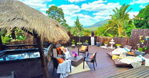 The Basin Villa | Mountain View Spa Cottage