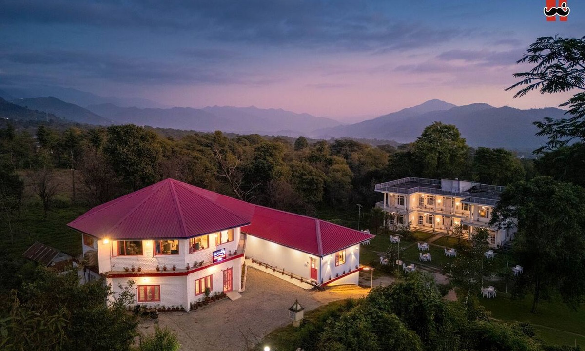 Gunehr Hostel | Moustache Hostel Bir