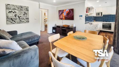 Thredbo Ski Chalet | Mowamba D4