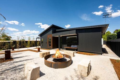 Central Mudgee House | Mudgee Luxury Retreats - Group Getaway near Wineries