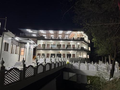 Ujjain House | Neem Tree Farm Stay