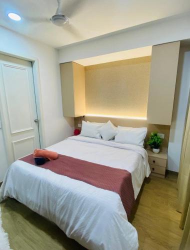 Viman Nagar Hotel | Neon AS Hotel