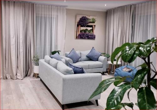 Prospect House | Newly built cozy double storey 3 bed room house at Prospect.