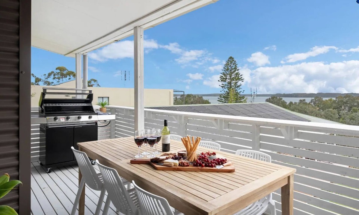 Culburra Beach House | No Egrets – Stay 3 Pay 2
