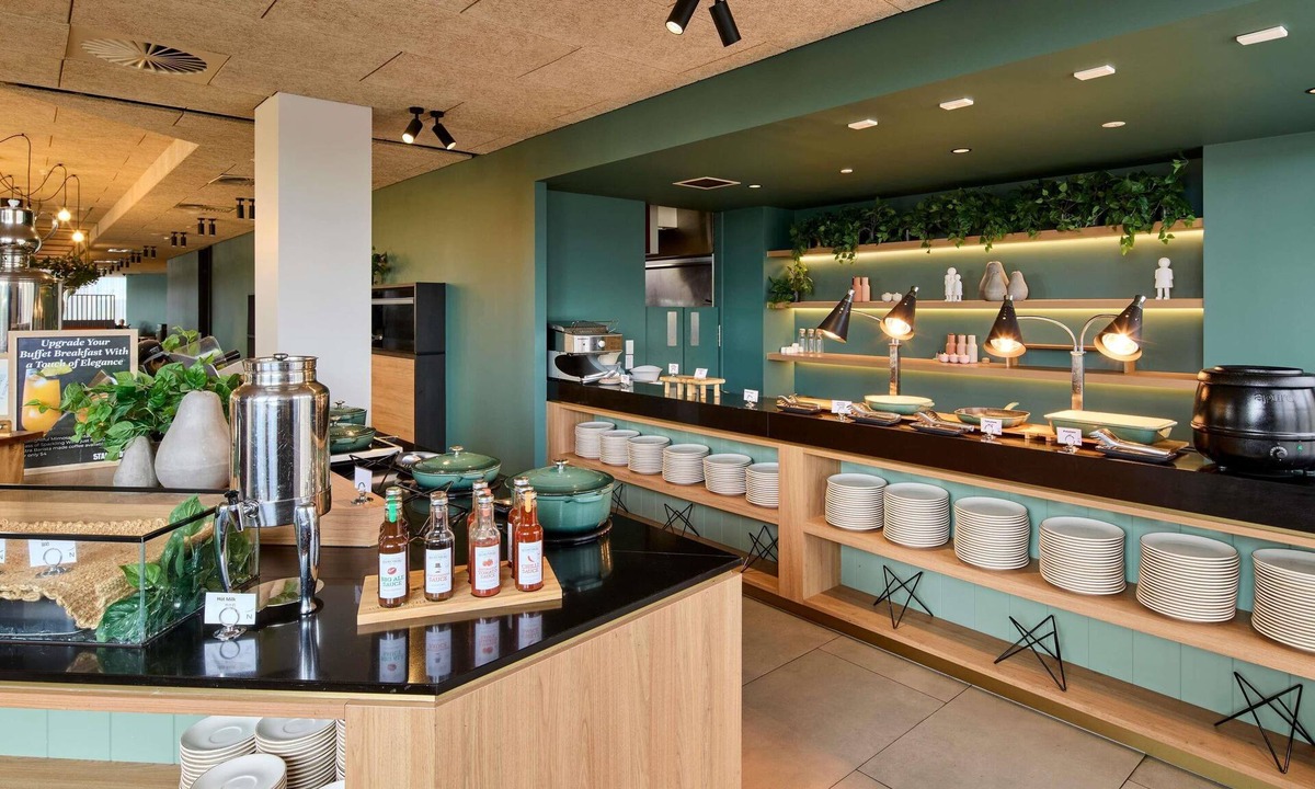 Preston Hotel | Novotel Melbourne Preston