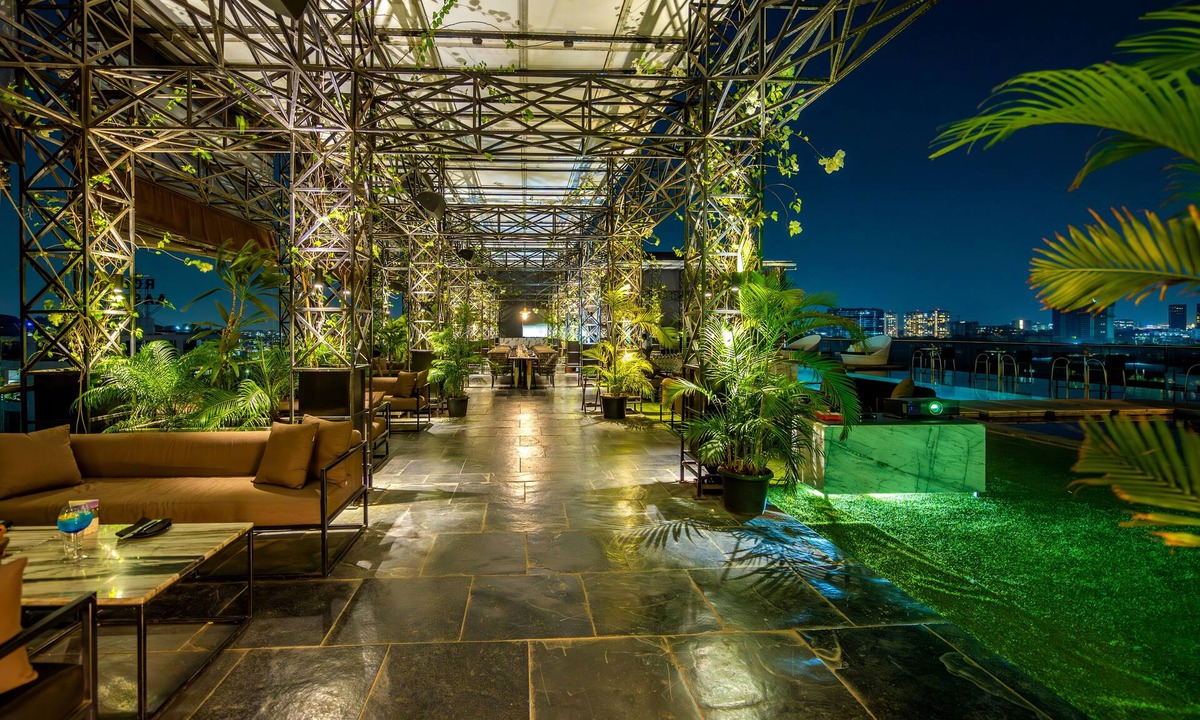 Koregaon Park Hotel | O Hotel Pune