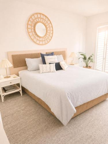 Salamander Bay Apartment | Oaks Pacific Blue Resort - Studio Lagoon Apartment