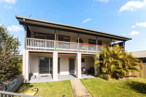 Scotts Head House | Ocean Vibes