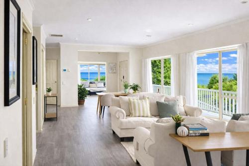 Mount Martha House | Ocean View Holiday Home near Beach in Mount Martha