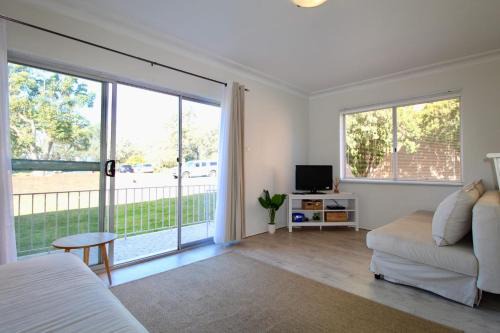 Huskisson Apartment | Ocean Views