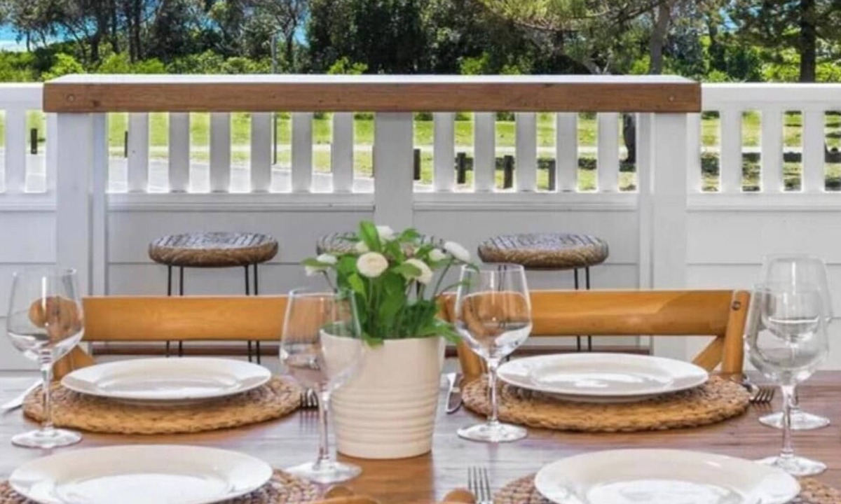 Kingscliff House | OCEANFRONT BEACH HOUSE ON MARINE PARADE