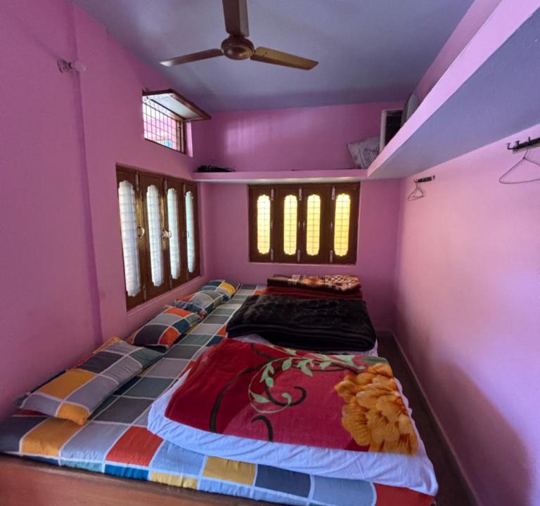 Uttarkashi Hotel | Omji Ashram - Tapovan Kuti