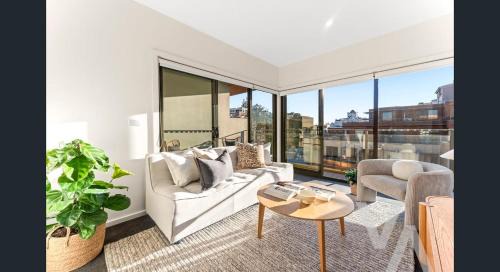 Newcastle Apartment | One Bedroom Penthouse with Water Views