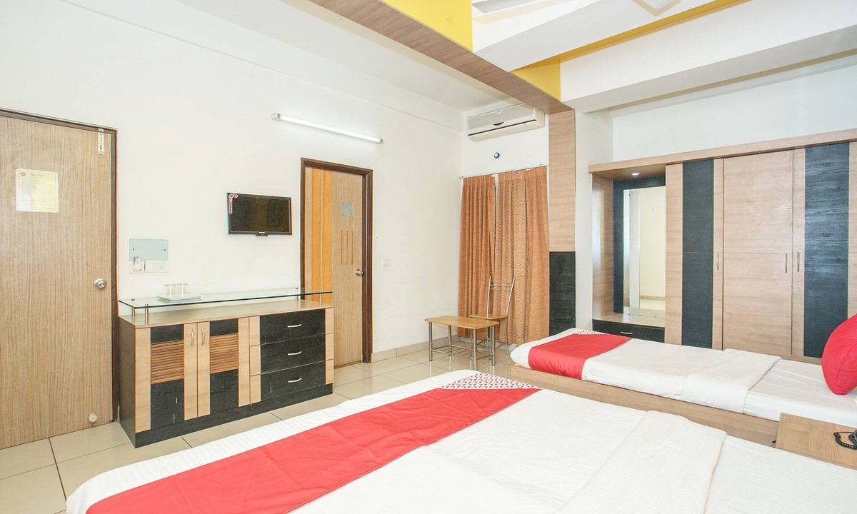 JP Nagar Hotel | OYO 8501 Abhimaani Comforts